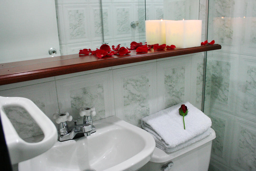 Hotel Normandia Медельин Номер фото